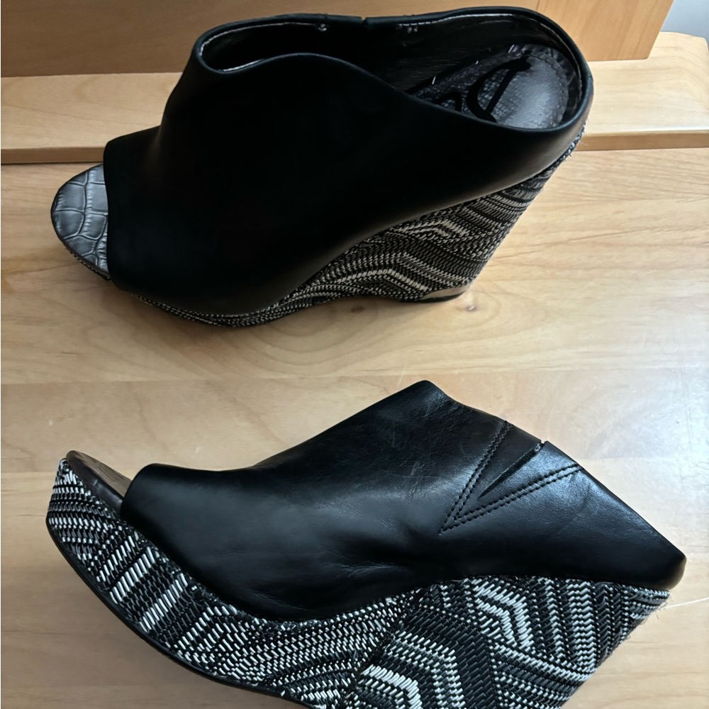 Beautiful going out wedges!
